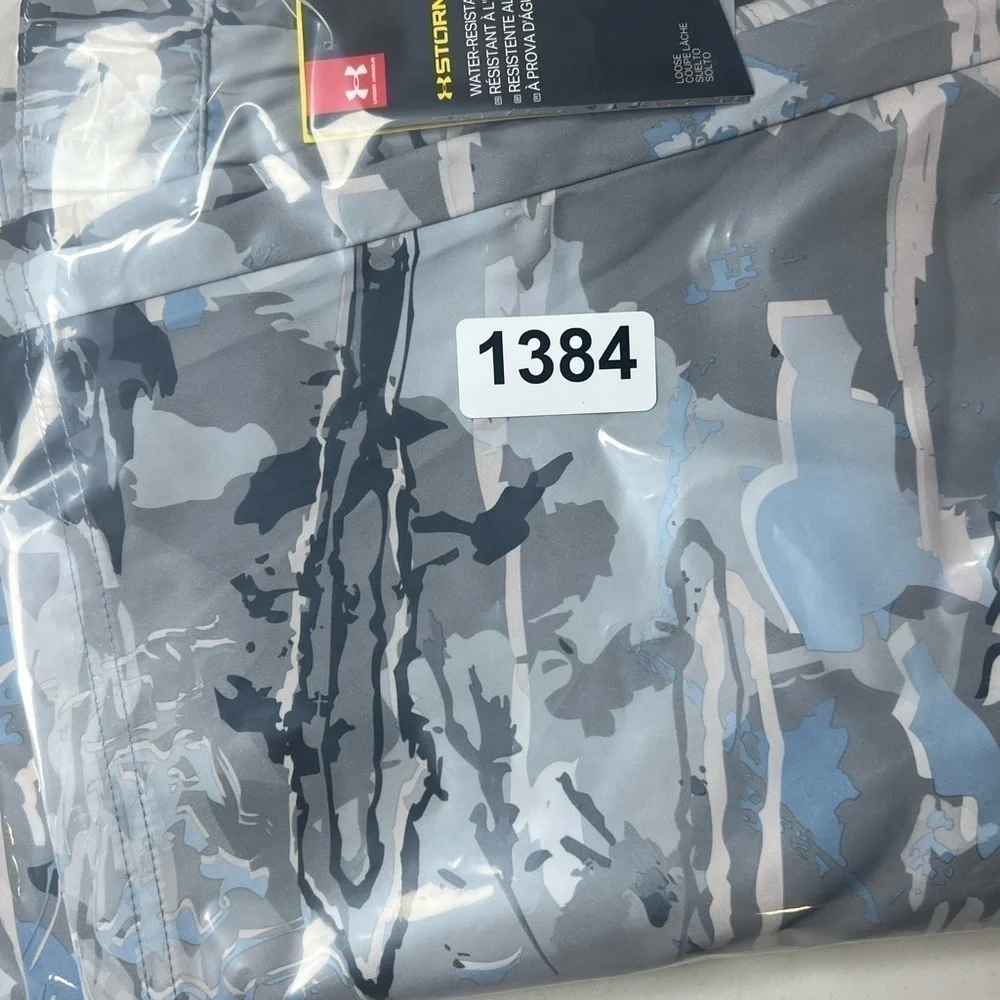NWT Under Armour Youth Boys XL (32W) Heatgear Storm Digital Camo Cargo Shorts